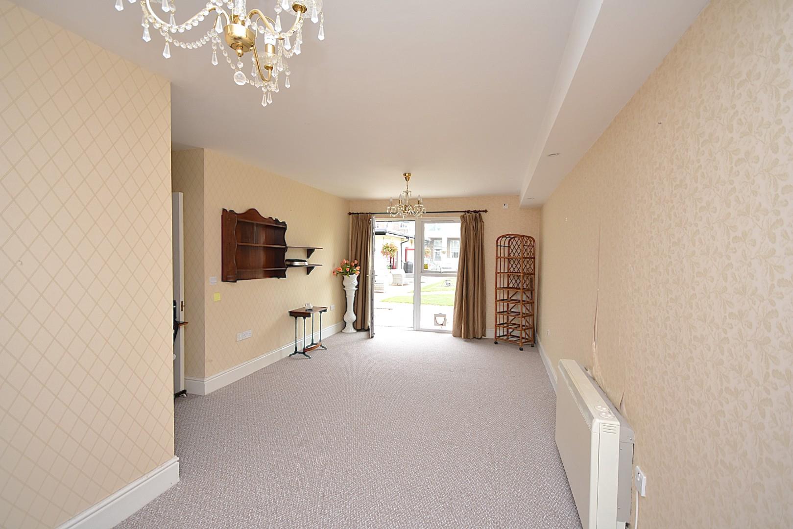 Willow Court, Clyne Common, Swansea, SA3 3JB